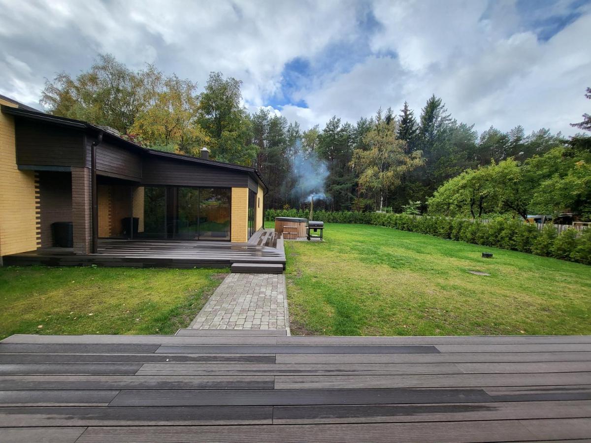 Vomikay Villa Tallinn Exteriör bild